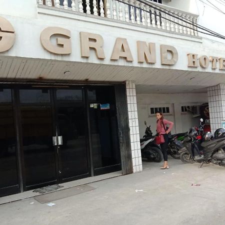 Grand Hotel Pemangkat Exterior foto